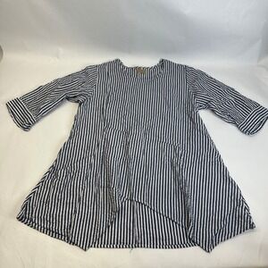 Tulip Women Small Blue White Stripe Seersucker 3/4 sleeve Tunic Asymmetrical Hem